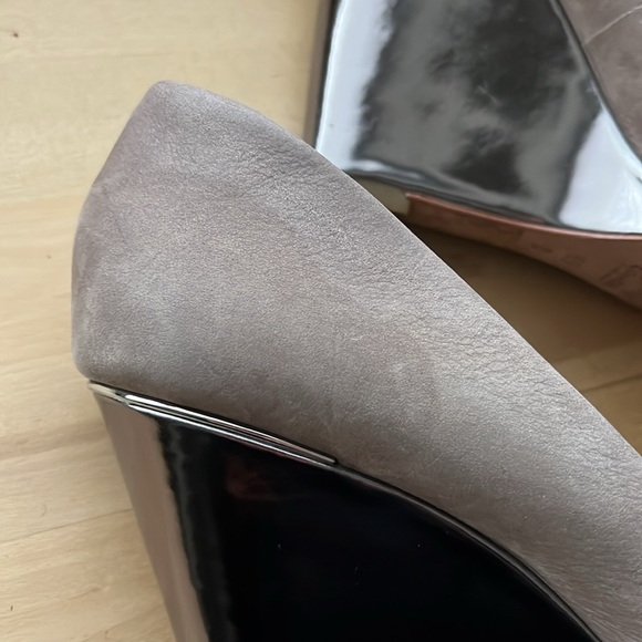 Coach Orchard Nubuck Leather Wedge - Picture 7 of 7